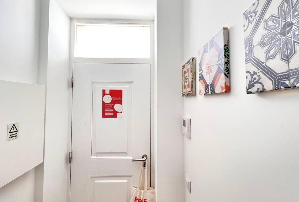 Vila Rosario 3 Studios With Patio By Homeful Homes Lisboa Exteriör bild