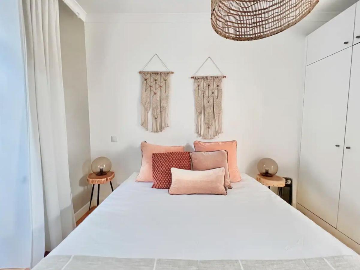 Vila Rosario 3 Studios With Patio By Homeful Homes Lisboa Exteriör bild